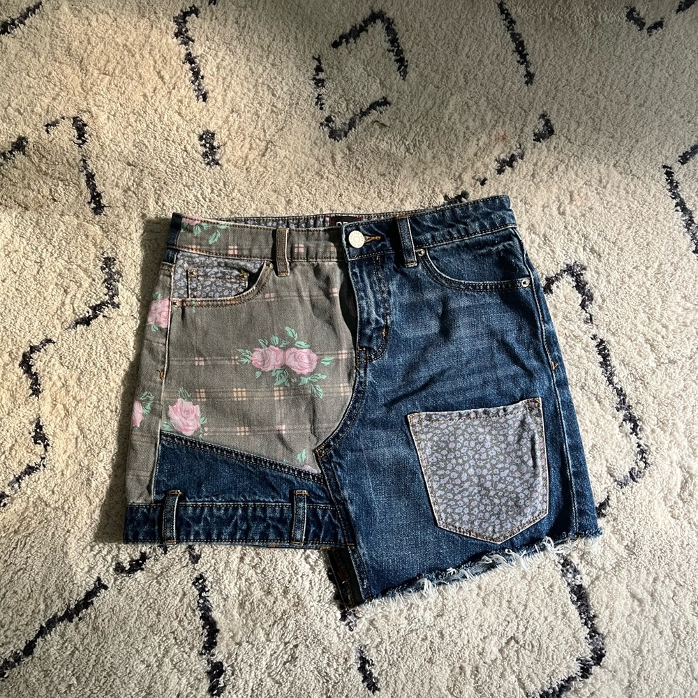 Urban Outfitters Asymmetrical Patch Jean Skirt Woman’s  Small
